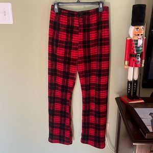 Red and Black Plaid Soft Plush Fleece Pajama Lounge Pants. Size M.